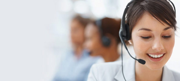 woman-on-headphones-is-giving-customer-support